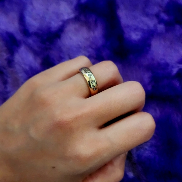 Beauty and the beast ring - Picture 3 of 3